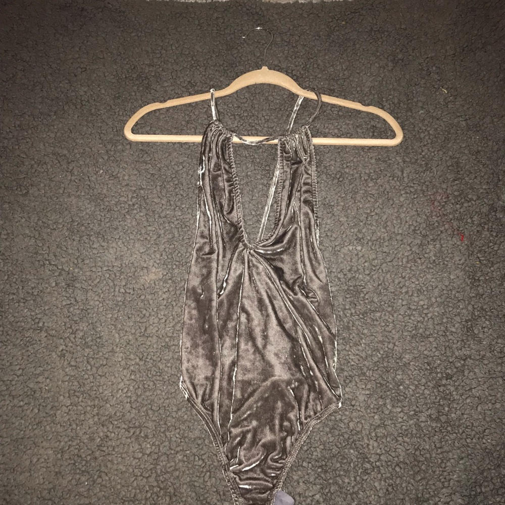 MISGUIDED, PLT, FOREVER 21 BUNDLE! - Picture 7 of 8